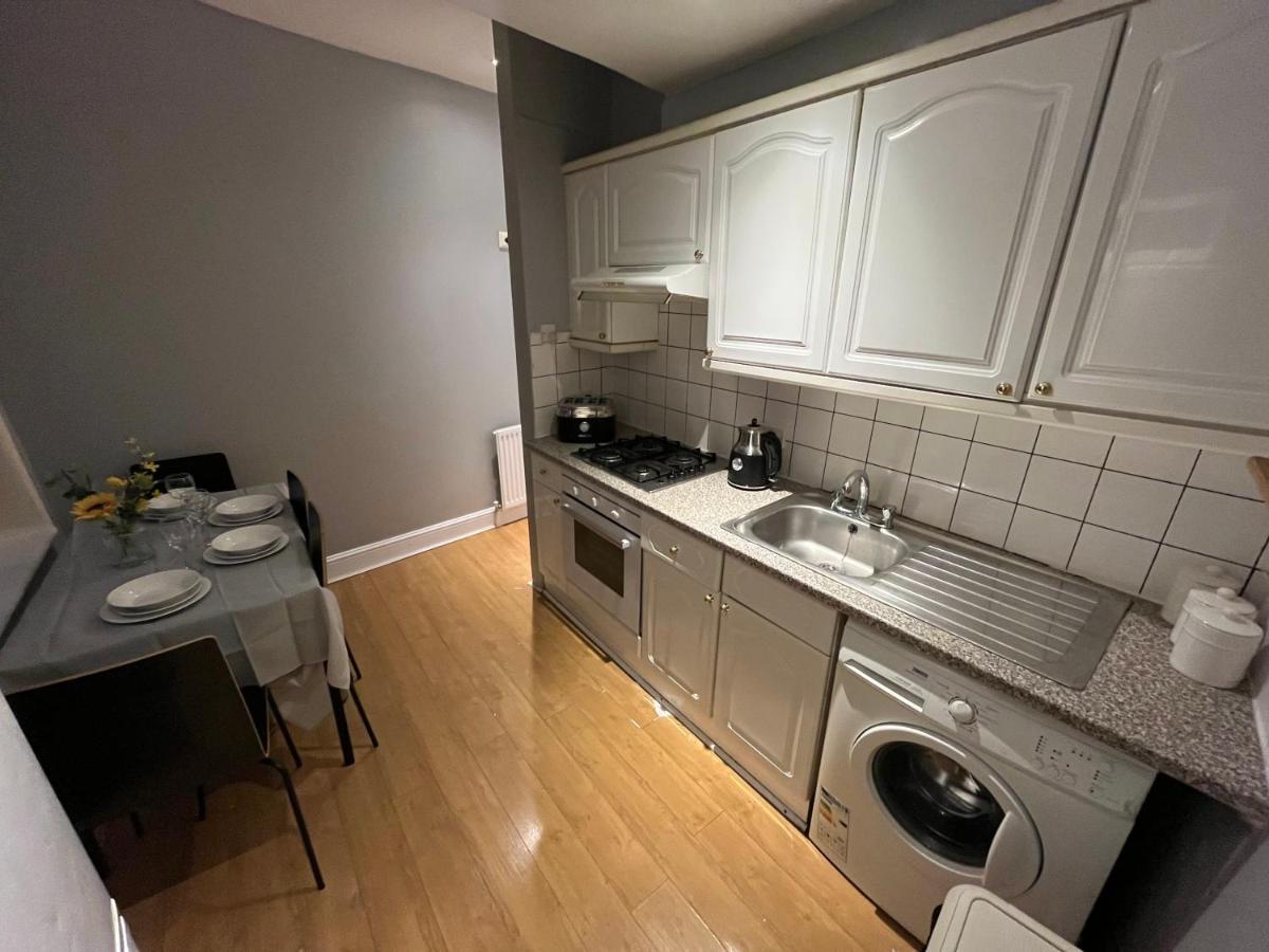 Apartament 3 Bed On Balham High Road *
